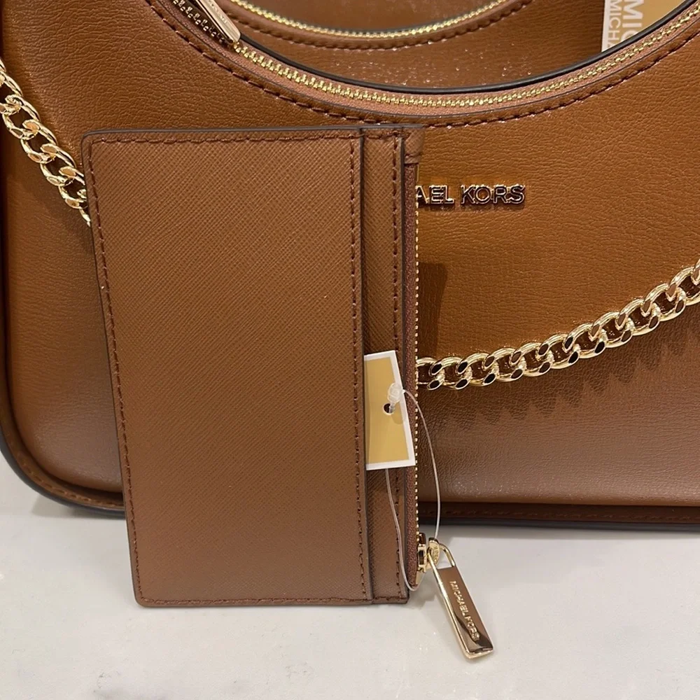 MICHAEL KORS Jet Set Travel Medium Top Zip Leather Card Case Wallet  Luggage NWT